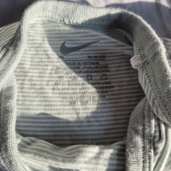 Nike Baby Green Striped Onesie and Pants Set- 3 Months - Picture 4 of 6